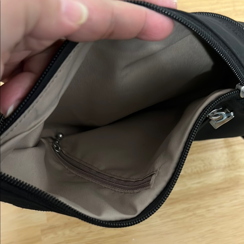 Baggallini Black Belt Bag Sleek Minimalist Design - Picture 3 of 6